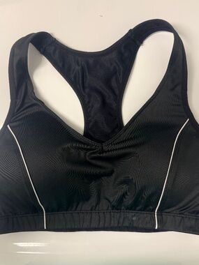 Moving Comfort Vixen Sports Bra Black 32 C-D -- 34C